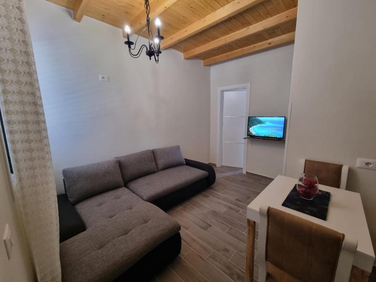Vila Soleil Vlorë Εξωτερικό φωτογραφία