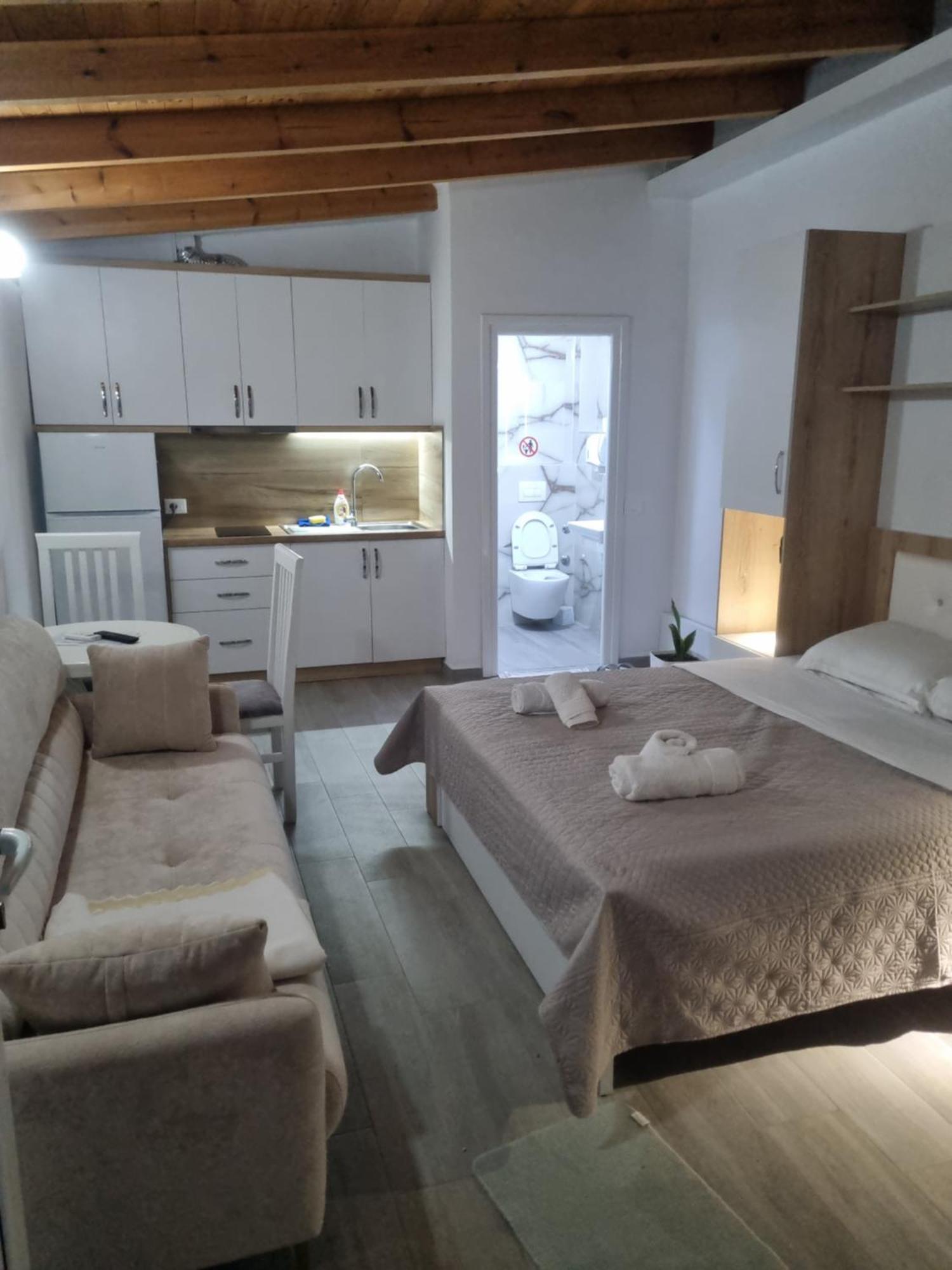 Vila Soleil Vlorë Εξωτερικό φωτογραφία