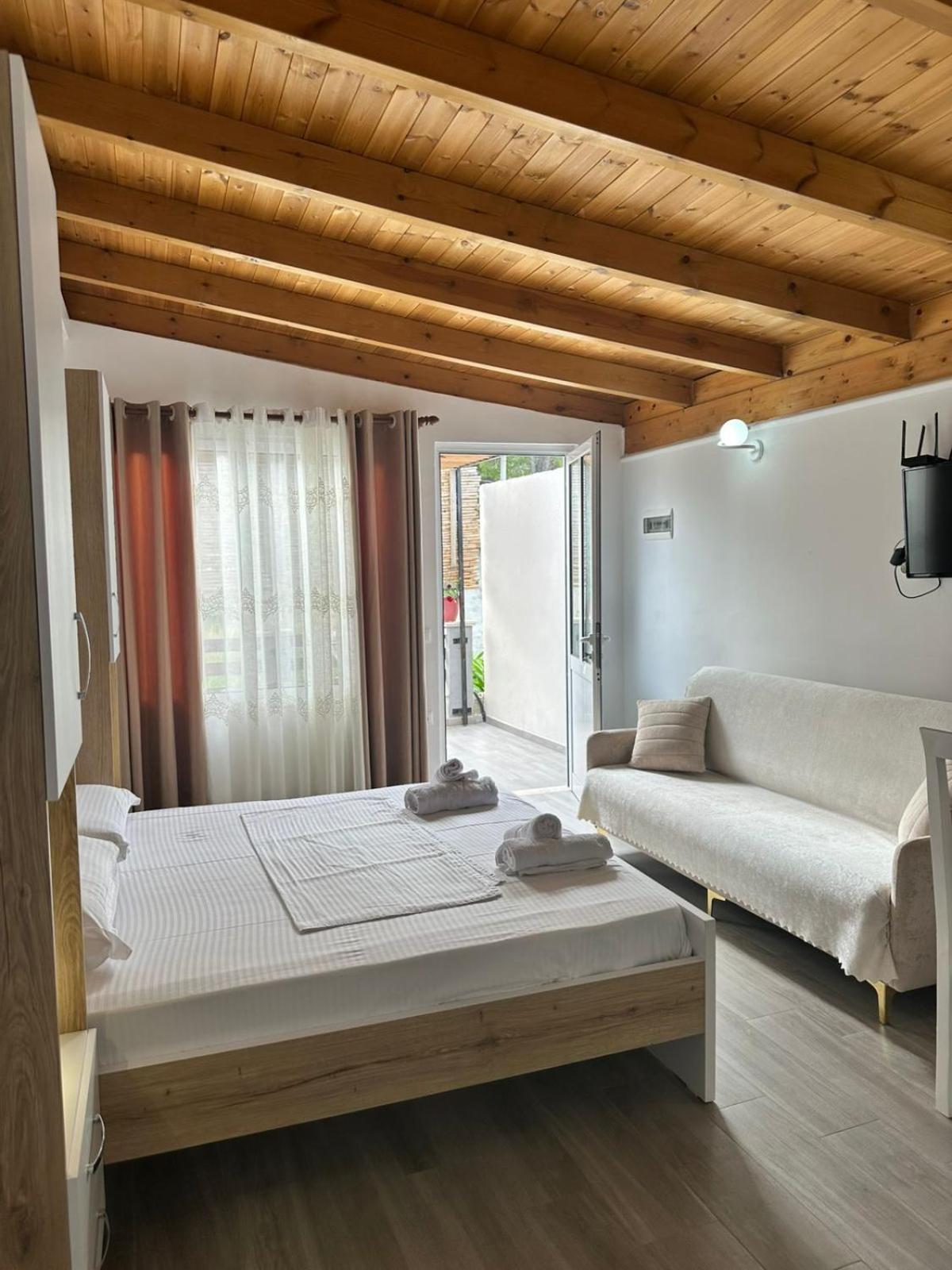 Vila Soleil Vlorë Εξωτερικό φωτογραφία